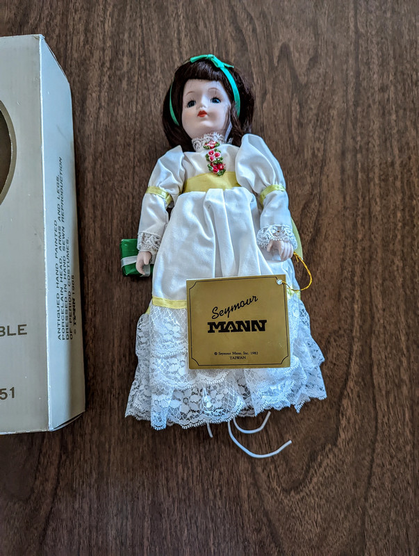Vintage 1985 Seymour Mann Collectible Porcelain Doll 451 Vinted