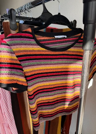 Zara colourful striped crop top, merk: Zara, staat: Heel goed, maat: L / 40 / 12, € 7,00, € 8,05 inclusief Kopersbescherming Pro