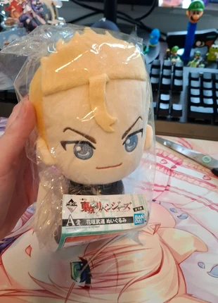 Anime Manga Tokyo Revengers Takemichi Plush Kuji, merk: Tokyo, staat: Heel goed, maat: 6-9 maanden / 68 cm, € 20,00, € 21,70 inclusief Kopersbescherming