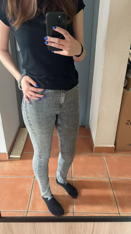 pantalon grisé skinny 1