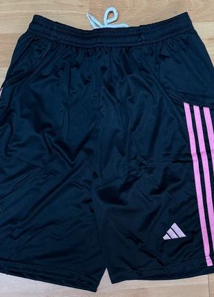 Short Juventus, marque: Juventus, état: Neuf sans étiquette, taille: L, 15,00 €, 16,45 € Protection acheteurs incluse