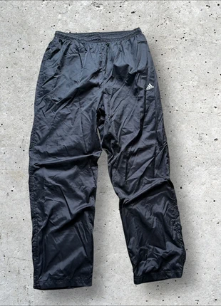 Vintage Adidas TrackPants Size M, marque: adidas, état: Très bon état, taille: M, 19,90 €, 21,60 € Protection acheteurs incluse