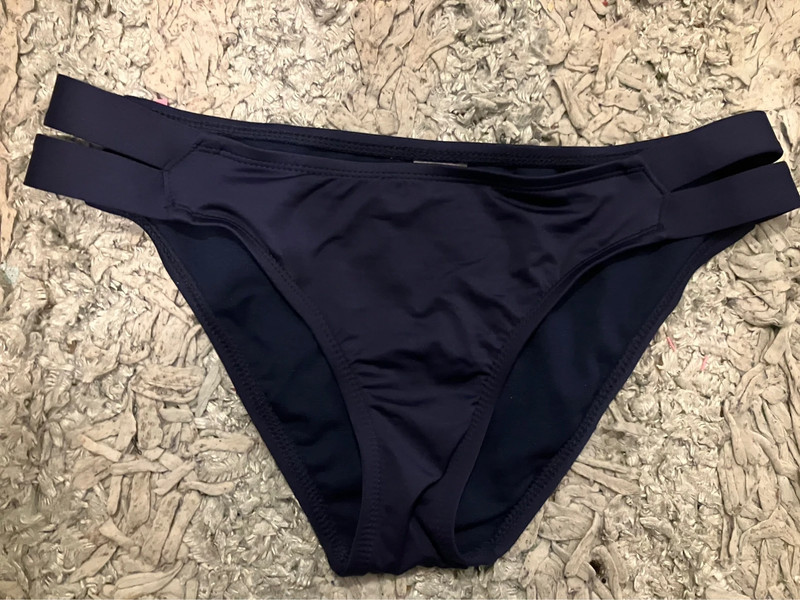 Women’s bikini bottom size M 1