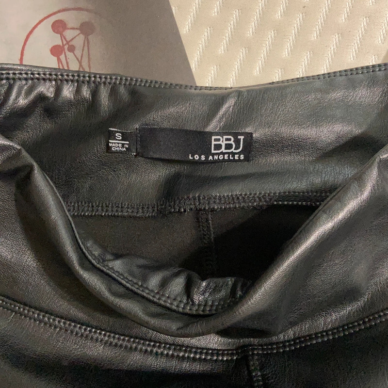 Black leather biker shorts🤍 2