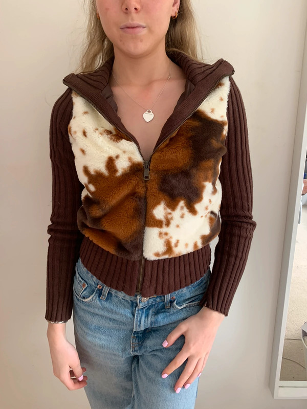 urban outfitters y2k vintage cow print brown fur jacket | Vinted