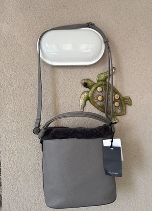 Borsa a secchio donna phil firenze, brand: Phil Firenze, condizioni: Nuovo senza cartellino, €9.99, €11.19 include la Protezione acquisti