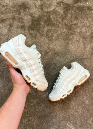 Nike Air Max 95 Triple White EUR 39 US 8 Women Sneakers 307960-111 2018, marque: Nike, état: Très bon état, taille: 39, 49,90 €, 53,10 € Protection acheteurs (Pro) incluse