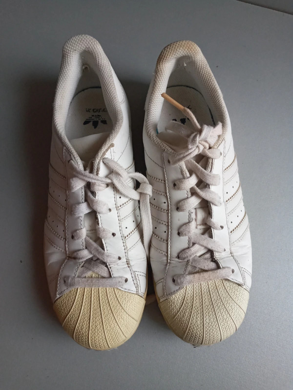 Unisex Adidas Superstar white beige low sneakers uk 5 eur 38 Vinted