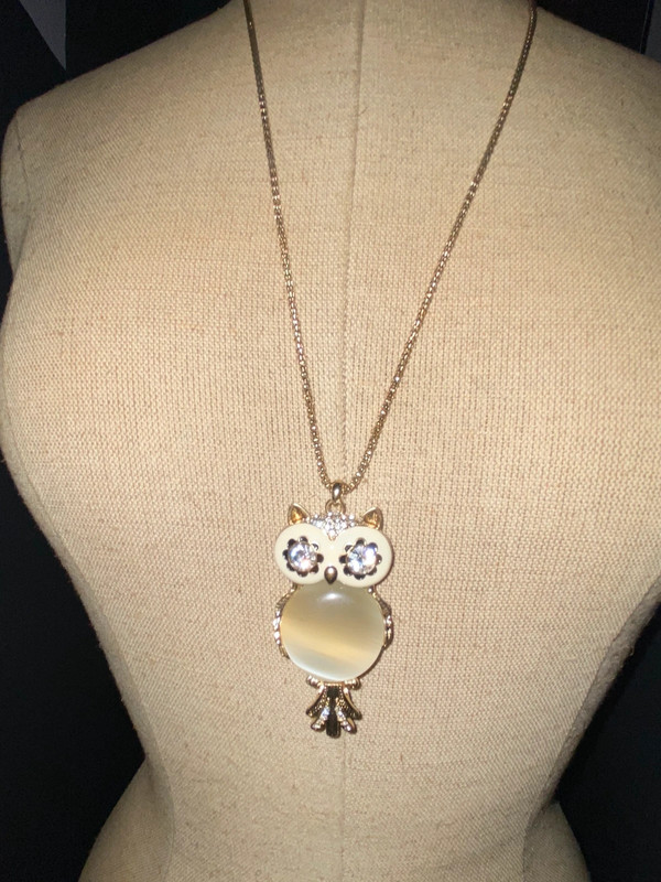 28” goldtone metal chain hanging large owl pendant opaque clear rhinestone off white 2