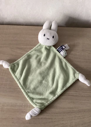 Doudou miffy, marque: Miffy, état: Très bon état, taille: 1-3 mois / 56 cm, 3,00 €, 3,85 € Protection acheteurs incluse