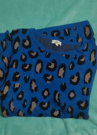 Maglione maculato • spotted sweater • pull tacheté • suéter manchado • suéter manchado , marque: MOCHY, état: Très bon état, taille: Taille unique, 8,00 €, 9,10 € Protection acheteurs incluse