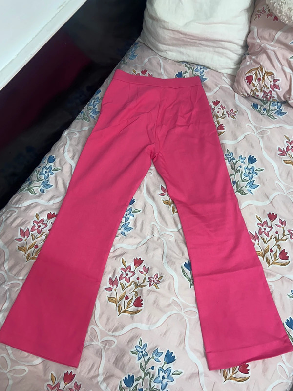 pantalones rosas campana  de zara 4