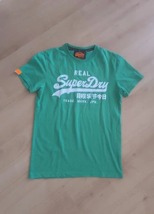 T-shirt Superdry Taille M Vert, marque: Superdry, état: Très bon état, taille: M, 15,00 €, 16,45 € Protection acheteurs incluse