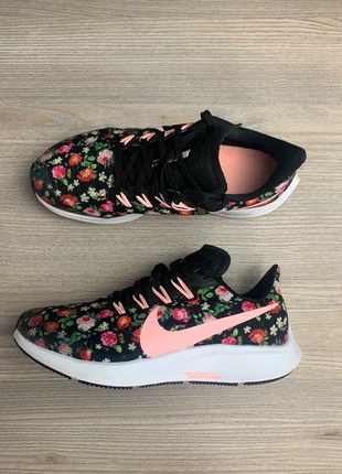 Nike Zoom Pegasus 36 “Floral” en parfait état, très peu portées., marque: Nike, état: Très bon état, taille: 38, 30,00 €, 32,20 € Protection acheteurs (Pro) incluse