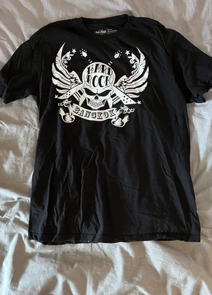 Tee shirt Hard Rock Café, marque: Hard Rock, état: Très bon état, taille: M, 2,00 €, 2,80 € Protection acheteurs incluse