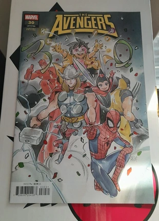 Avengers 30 Peach Momoko variant cover Marvel Comics, condizioni: Ottime, €8.50, €9.63 include la Protezione acquisti