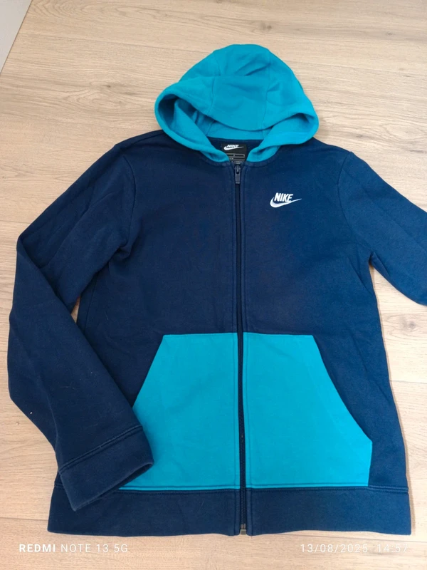 Magnifique veste NIKE bleu neuve taille 11 13 ans