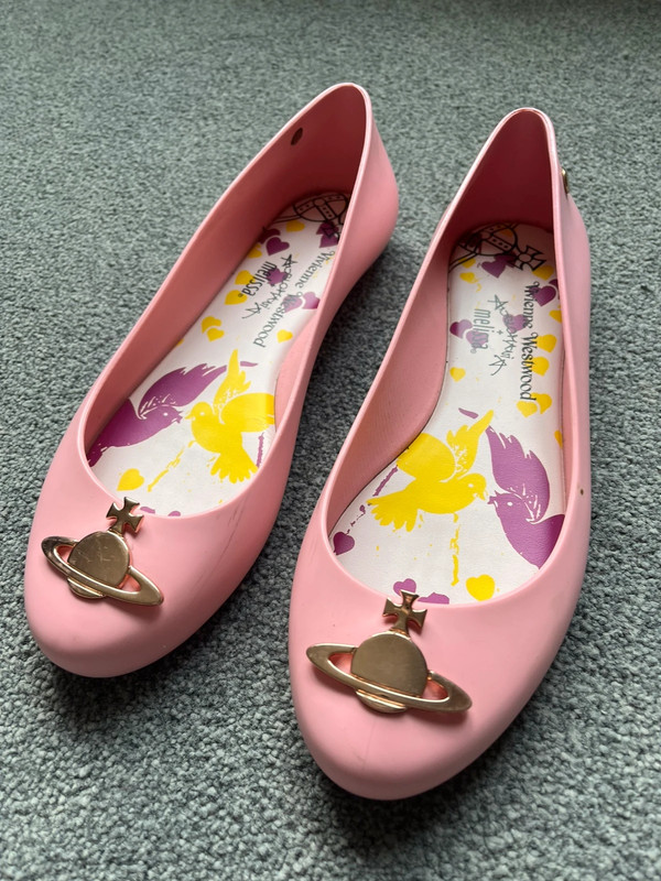 Size 2 vivienne deals westwood shoes