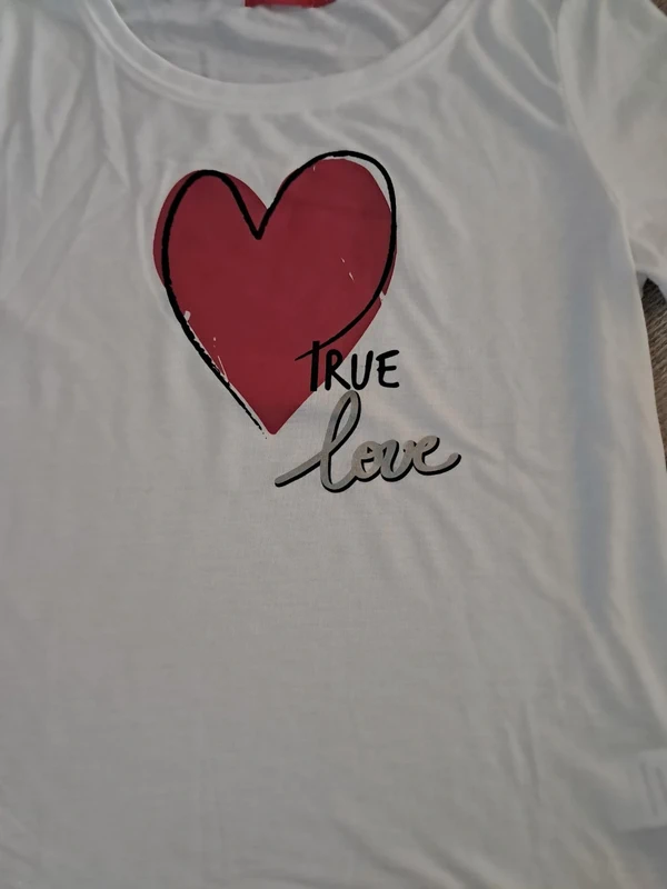 Tee-shirt cœur - photo numéro 3