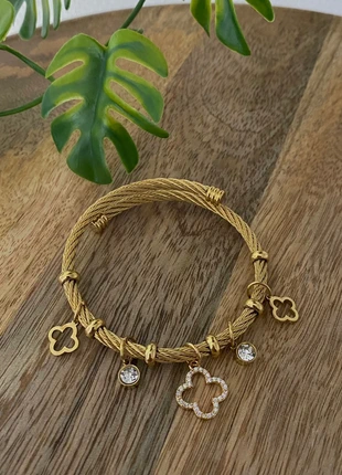 Bracelet trèfle doré en acier inoxydable, marke: Boutique indépendante, zustand: Neu, 6,00 €, 7,00 € inklusive Vinted-Käuferschutz