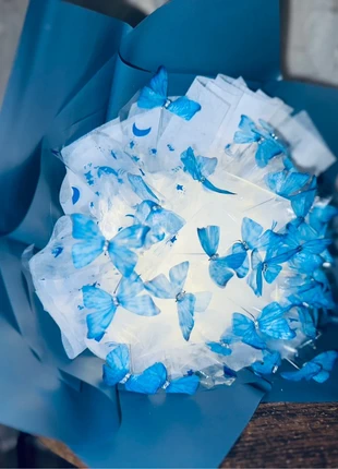 Bouquet Luminoso con le farfalle, marque: Flowers, état: Très bon état, 20,00 €, 21,70 € Protection acheteurs incluse