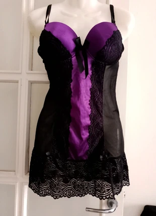 Top vintage trasparente con coppe style coquette, merk: COQUETTE, staat: Heel goed, maat: M / 38 / 10, € 13,00, € 14,35 inclusief Kopersbescherming