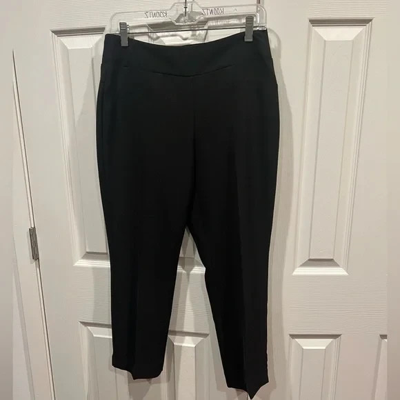 Investments brand women’s black pants 1