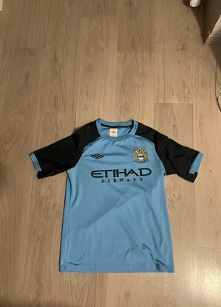 Maillot Manchester City vintage | taille M | Umbro, brand: Umbro, condizioni: Ottime, taglia: M, €13.00, €14.35 include la Protezione acquisti