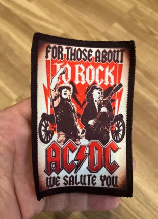AC/DC patch 12 x8 cm, marca: HEAVY METAL, estado: Nuevo sin etiquetas, 6,00 €, 7,00 € Protección al comprador incluida