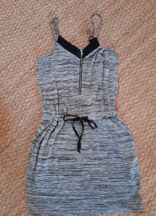 Robe décontractée , marke: Vero Moda, zustand: Sehr gut, größe: S / 36 / 8, 3,00 €, 3,85 € inklusive Vinted-Käuferschutz