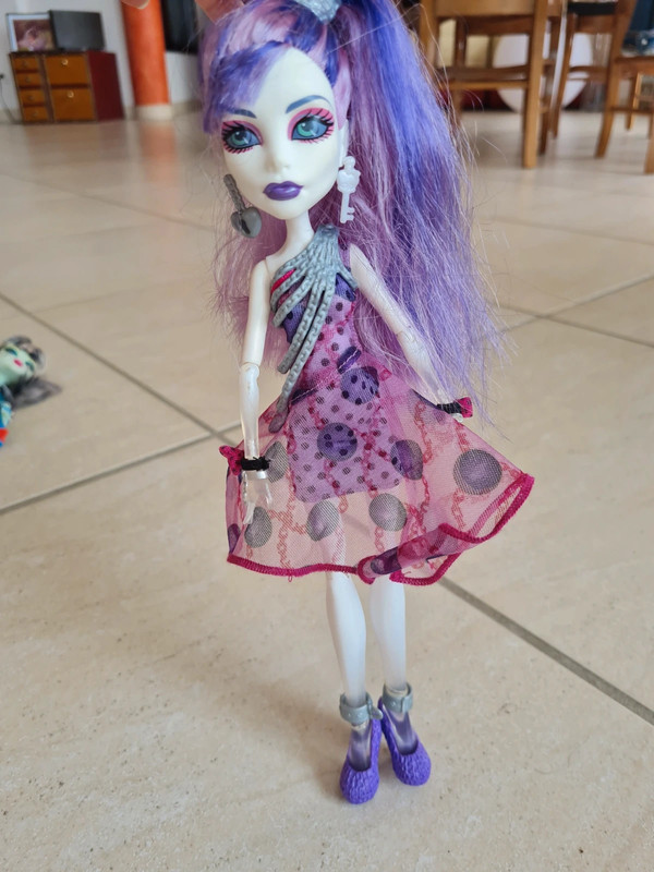 Monster High Dot Dead Gorgeous Spectra Vondergeist Doll