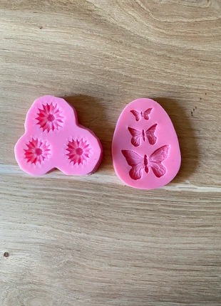 Lot de 2 moules en silicone rose – Papillons & Fleurs, marque: FIMO, état: Très bon état, 5,00 €, 5,95 € Protection acheteurs incluse