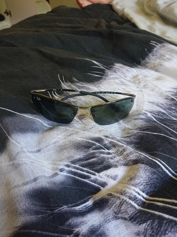 Lunette de soleil homme ray. Ban Vinted