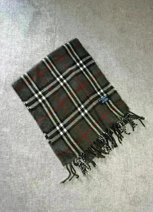 Écharpe Burberry gris foncé, marke: Burberry, zustand: Sehr gut, 45,00 €, 47,95 € beinhaltet Vinted-Käuferschutz Pro