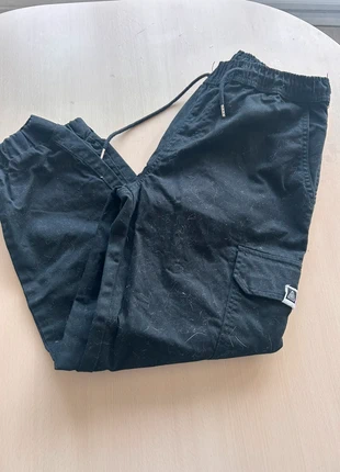 Pantalon cargo noir FSBN taille L avec poche sur le côté  20, brand: FSBN, condizioni: Ottime, taglia: L / IT 44 / EU 40, €5.00, €5.95 include la Protezione acquisti