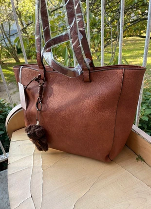 Sac à main camel pratique et élégant neuf jamais utilisé, marke: Inès DELAURE, zustand: Sehr gut, 46,23 €, 49,24 € beinhaltet Vinted-Käuferschutz Pro