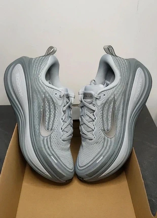 Nike vomero plus, marke: Nike, zustand: Neu, größe: 40, 119,00 €, 125,65 € inklusive Vinted-Käuferschutz