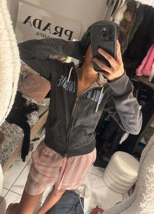 gilet y2k abercrombie, brand: Abercrombie & Fitch, condizioni: Ottime, taglia: S, €9.00, €10.15 include la Protezione acquisti