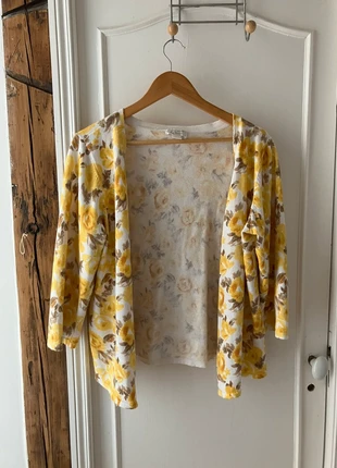 Gilet manches longues fleuri L, brand: Christopher & Banks, condition: Very good, size: L / 40 / 12, €8.00, €9.10 includes Buyer Protection