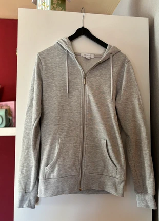 hellgraue weste von primark Gr. 32, marque: Primark, état: Bon état, taille: XXS / 32 / 4, 2,50 €, 3,33 € Protection acheteurs incluse