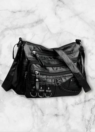 Sac bandoulière cargo cross body y2k en cuir noir neuf, brand: Vintage Dressing, condition: New with tags, €29.99, €32.19 includes Buyer Protection