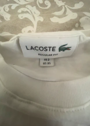 T-shirt Lacoste blanc, marque: Lacoste, état: Bon état, taille: XS, 10,00 €, 11,20 € Protection acheteurs incluse