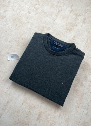 Pull Tommy Hilfiger col rond uni - taille S - gris foncé - logo brodé, marca: Tommy Hilfiger, estado: Muy bueno, tamaño: S, 30,00 €, 32,20 € Protección al comprador Pro incluida