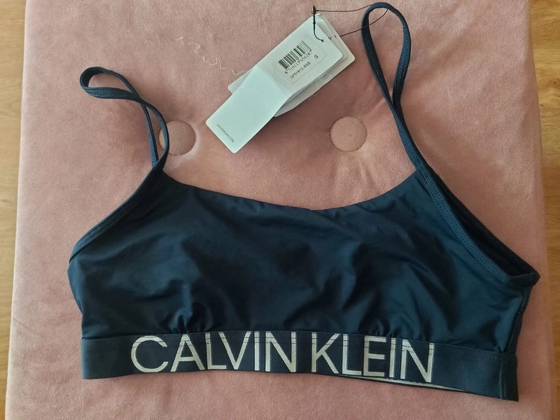 Nowy top sportowy Stanik Calvin Klein S