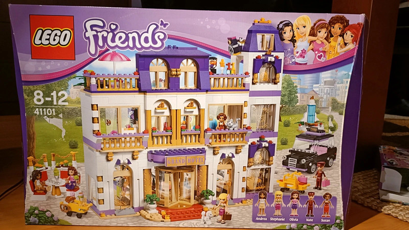 Конструктор Lego Friends Гранд-отель Хартлейк Сити