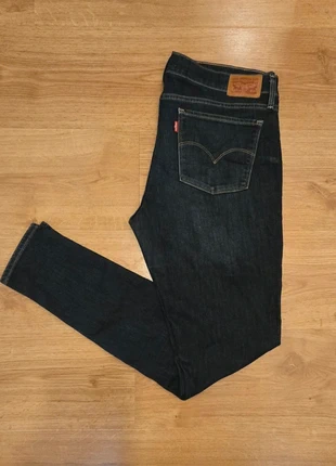 Jean Levi’s 710 Bleu Marine Coupe Slim Vintage W32 L32 / FR42, brand: Levi's, condizioni: Ottime, taglia: IT 42 | W32, €35.00, €37.45 include la Protezione acquisti