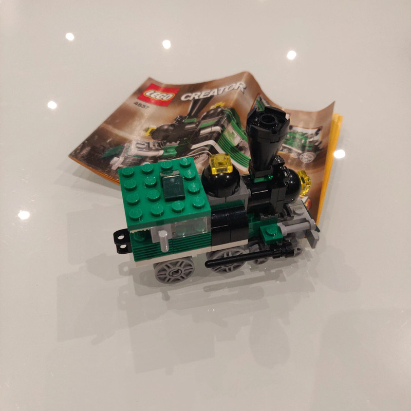 LEGO Creator 4837 Mini Trains : LEGO: Toys & Games