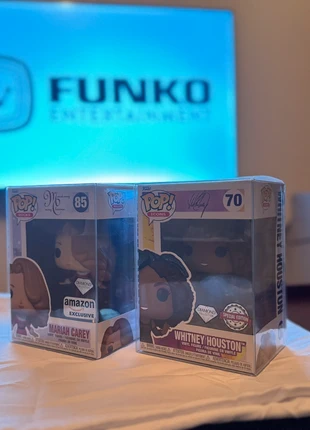 Funko pop whitney houston et mariah carey #funko #funkopop #mariahcarey #whitneyhouston, marque: Funko, état: Très bon état, taille: Prématuré, jusqu'à 44cm, 22,00 €, 23,80 € Protection acheteurs incluse