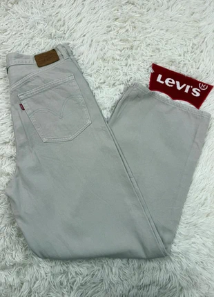 Jean Lévi’s Prémium High Loos W30 FR40. L1355, marca: Levi's, estado: Muito bom, tamanho: L / 40 / 12, €25.00, €26.95 inclui Proteção do Comprador Pro