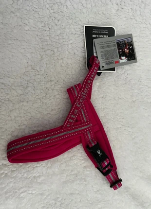 Hurtta padded harness, marque: Hurtta, état: Neuf avec étiquette, taille: Autre, 10,00 €, 11,20 € Protection acheteurs incluse